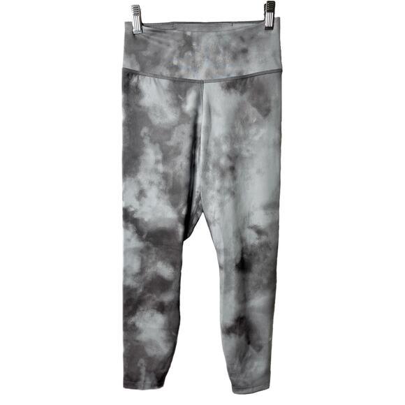 Nike Dri-Fit Womens One Sky-Dyed Cropped Leggings Size XS Gray Mid Rise Athletic - Picture 1 of 8